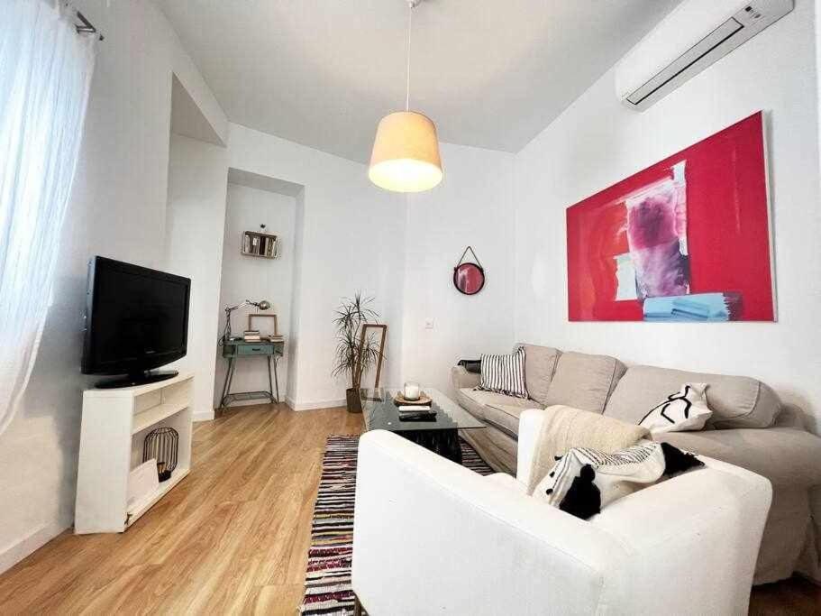 Apartament Aym Places Buen Viaje Parking Incluido Sewilla Zewnętrze zdjęcie